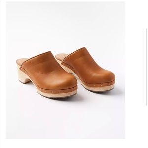 LOFT tan leather clogs, NWOB, size 7.